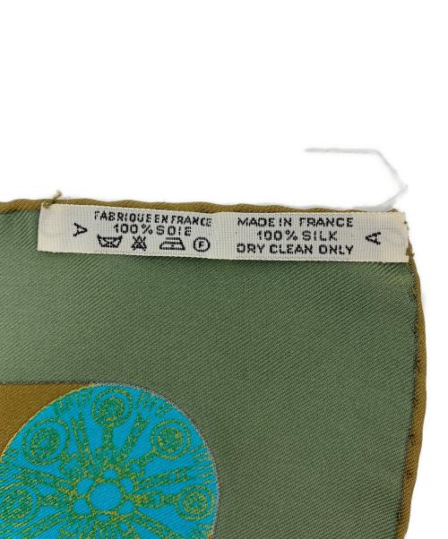 HERMES（エルメス）HERMES (エルメス) カレ90　TORANA 塔門 レッド×グリーンの古着・服飾アイテム