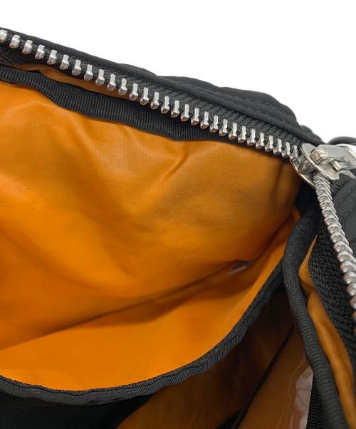 PORTER（ポーター）PORTER (ポーター) タンカー ハーフムーンショルダーバッグ ブラックの古着・服飾アイテム