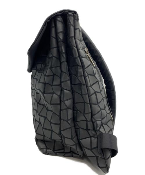 chi wata（チワタ）chi wata (チワタ) スクエアリュック ブラックの古着・服飾アイテム