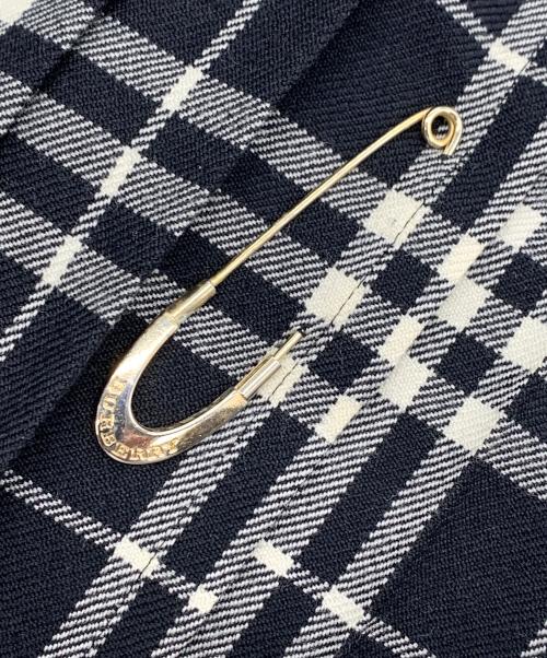 BURBERRY LONDON（バーバリーロンドン）BURBERRY LONDON (バーバリーロンドン) プリーツラップスカート ブラック サイズ:40の古着・服飾アイテム