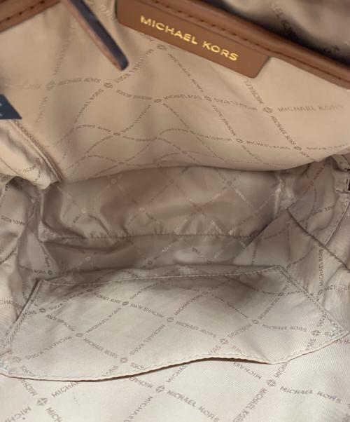 MICHAEL KORS（マイケルコース）MICHAEL KORS (マイケル・コース) ADINA バックパック ベージュ×ブラウンの古着・服飾アイテム