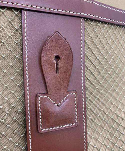 HUNTING WORLD（ハンティングワールド）HUNTING WORLD (ハンティングワールド) ショルダーバッグ カーキ×ブラウンの古着・服飾アイテム