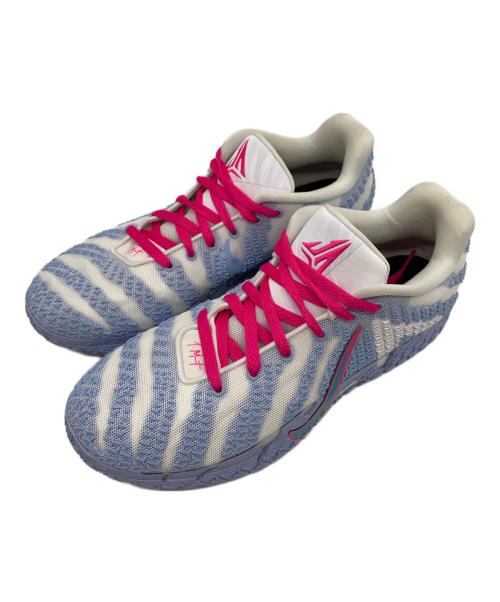 NIKE（ナイキ）NIKE (ナイキ) カスタムバスケットボールシューズ ホワイト×スカイブルー サイズ:29の古着・服飾アイテム