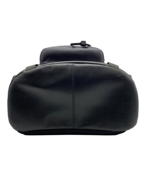 COACH（コーチ）COACH (コーチ) パーフォレイテッドバックパック ブラックの古着・服飾アイテム