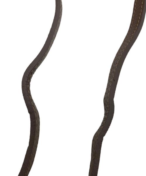 AULENTTI（オウレンティ）AULENTTI (オウレンティ) トライアングルバッグ ブラウンの古着・服飾アイテム