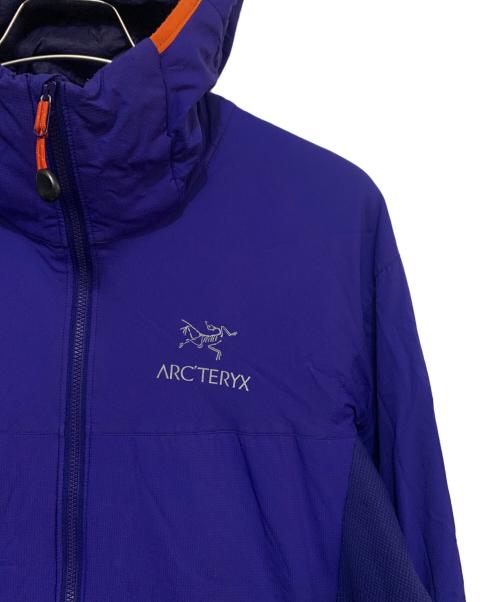ARC'TERYX（アークテリクス）ARC'TERYX (アークテリクス) ATOM LT HOODY パープル サイズ:Mの古着・服飾アイテム