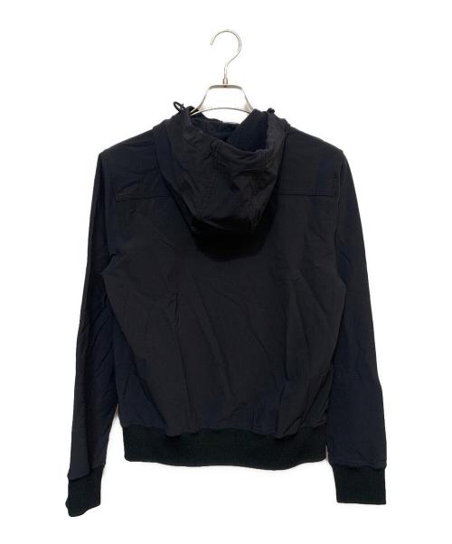 STONE ISLAND（ストーンアイランド）STONE ISLAND (ストーンアイランド) ソフトシェル ジップアップ フーディ ブラック サイズ:Sの古着・服飾アイテム