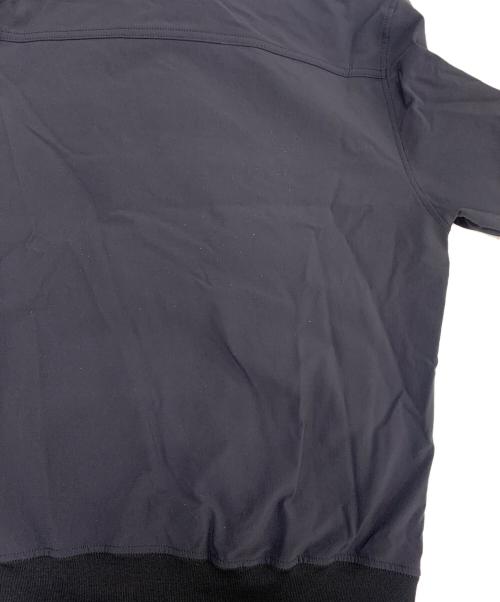 STONE ISLAND（ストーンアイランド）STONE ISLAND (ストーンアイランド) ソフトシェル ジップアップ フーディ ブラック サイズ:Sの古着・服飾アイテム