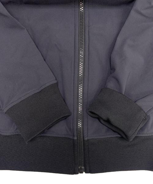 STONE ISLAND（ストーンアイランド）STONE ISLAND (ストーンアイランド) ソフトシェル ジップアップ フーディ ブラック サイズ:Sの古着・服飾アイテム