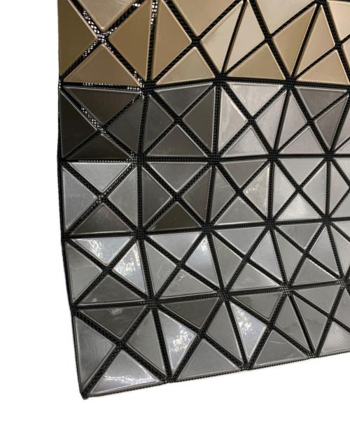 ISSEY MIYAKE（イッセイミヤケ）ISSEY MIYAKE (イッセイミヤケ) BAO BAOトートバッグ ブラウン×グレーの古着・服飾アイテム