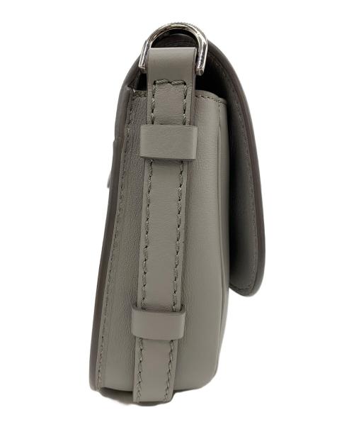 TOD'S（トッズ）TOD'S (トッズ) ショルダーバッグ グレーの古着・服飾アイテム