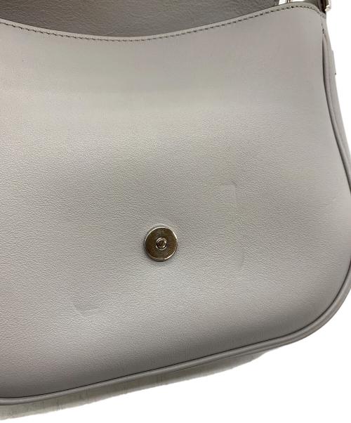 TOD'S（トッズ）TOD'S (トッズ) ショルダーバッグ グレーの古着・服飾アイテム