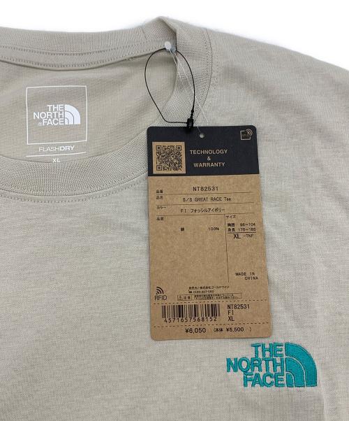 THE NORTH FACE（ザ ノース フェイス）THE NORTH FACE (ザ ノース フェイス) Great Race S/S Tee  ベージュ サイズ:XL 未使用品の古着・服飾アイテム
