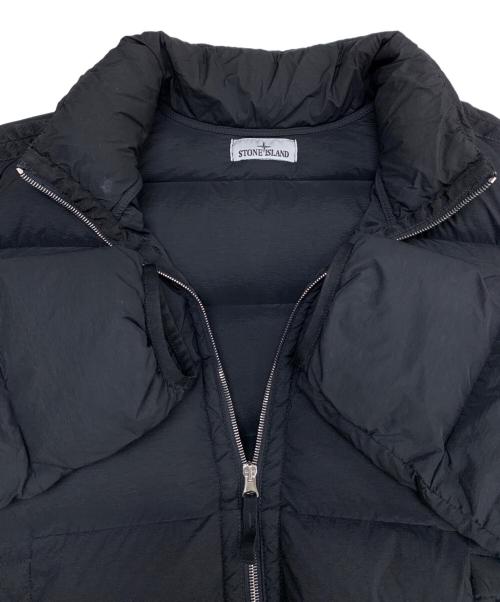 STONE ISLAND（ストーンアイランド）STONE ISLAND (ストーンアイランド) ナイロンサテン ガーメントダイ スタンドカラー ダウンジャケッ ブラック サイズ:Ｌの古着・服飾アイテム