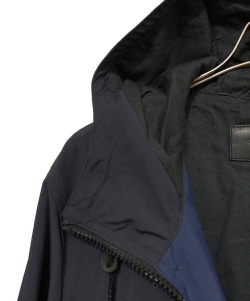 COACH（コーチ）COACH (コーチ) マウンテンパーカー ネイビー×ブルー サイズ:Mの古着・服飾アイテム