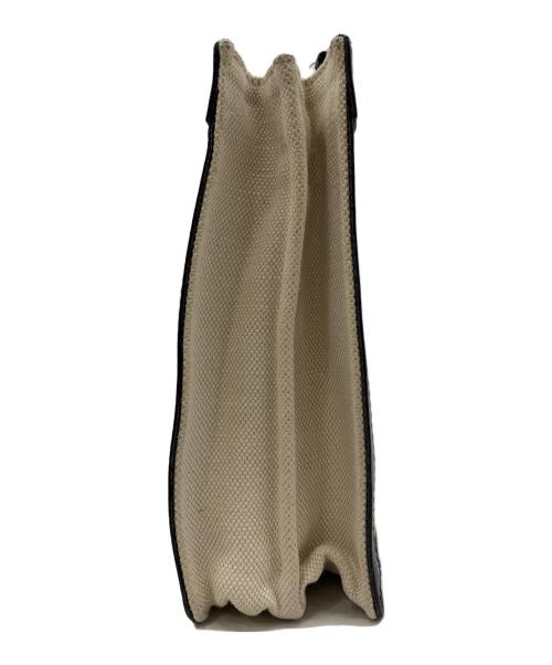 BALENCIAGA（バレンシアガ）BALENCIAGA (バレンシアガ) クラッチバッグの古着・服飾アイテム