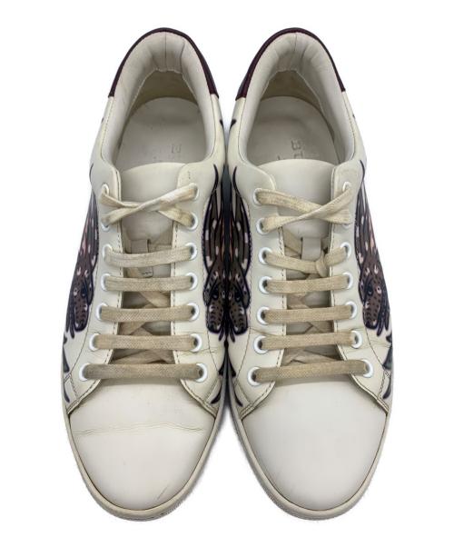 BURBERRY（バーバリー）BURBERRY (バーバリー) スニーカー ホワイト サイズ:41の古着・服飾アイテム