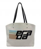 PRADAプラダ）の古着「レーシングロゴトートバッグ」｜ホワイト