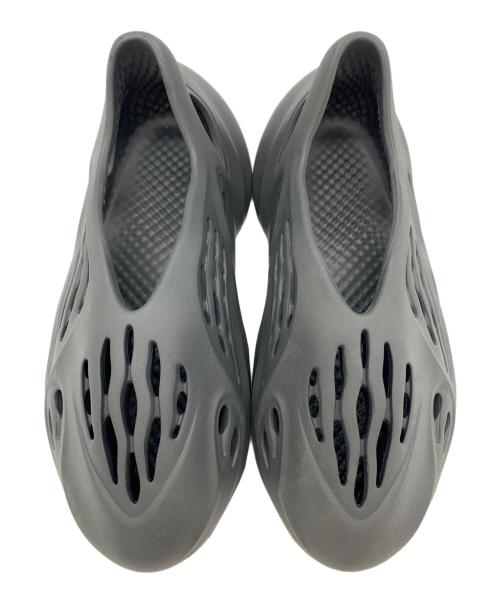 adidas（アディダス）adidas (アディダス) YEEZY Foam Runne グレー サイズ:10USの古着・服飾アイテム