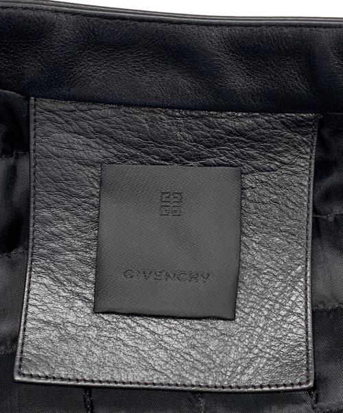 GIVENCHY（ジバンシィ）GIVENCHY (ジバンシィ) メタルディテール レザー ライダースジャケット ブラック サイズ:44の古着・服飾アイテム