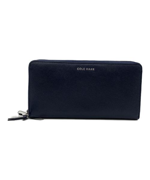COLE HAAN（コールハーン）COLE HAAN (コールハーン) コンチネンタル ウォレット ネイビーの古着・服飾アイテム