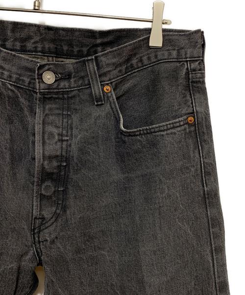 LEVI'S（リーバイス）LEVI'S (リーバイス) デニムパンツ ブラック サイズ:33×32の古着・服飾アイテム