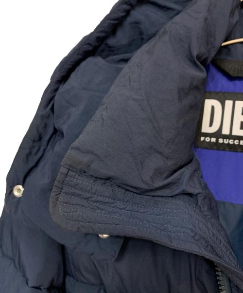 DIESEL（ディーゼル）DIESEL (ディーゼル) RAEAI　 ネイビー サイズ:Mの古着・服飾アイテム