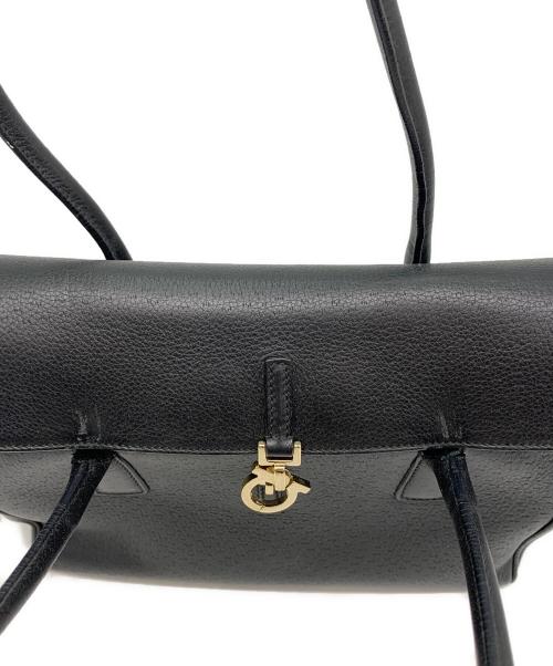 Salvatore Ferragamo（サルヴァトーレ フェラガモ）Salvatore Ferragamo (サルヴァトーレ フェラガモ) ガンチーニレザーハンドバッグ ブラックの古着・服飾アイテム