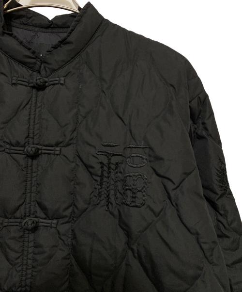 s'yte（サイト）S'YTE (サイト) TAION (タイオン) SOUVENIR EMBROIDERED QUILTED DOWN CHINA JACKET ブラック サイズ:2の古着・服飾アイテム