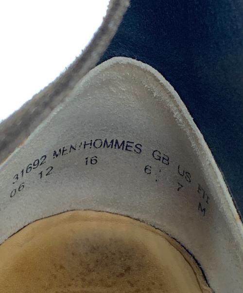 CLARKS（クラークス）CLARKS (クラークス) スウェードシューズ ブラウン サイズ:US7の古着・服飾アイテム