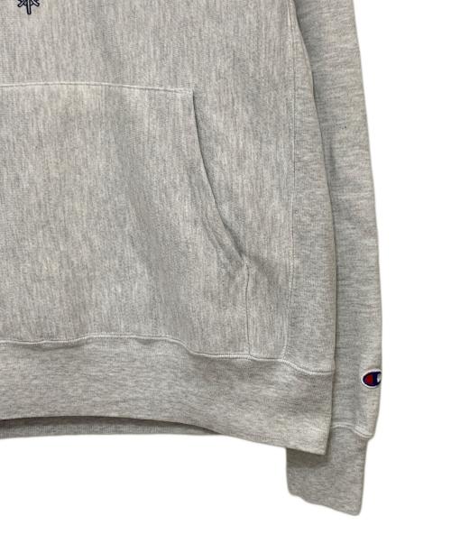 Champion REVERSE WEAVE（チャンピオン リバース ウィーブ）Champion REVERSE WEAVE (チャンピオン リバース ウィーブ) プルオーバーパーカー グレー サイズ:Mの古着・服飾アイテム