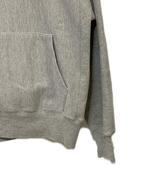 Champion REVERSE WEAVE（チャンピオン リバース ウィーブ）Champion REVERSE WEAVE (チャンピオン リバース ウィーブ) プルオーバーパーカー グレー×ブラック サイズ:Mの古着・服飾アイテム