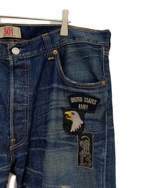 LEVI'S 501（リーバイス）LEVI'S 501 (リーバイス) ワッペンリペア加工 2009年モデル インディゴ サイズ:W36×L32の古着・服飾アイテム