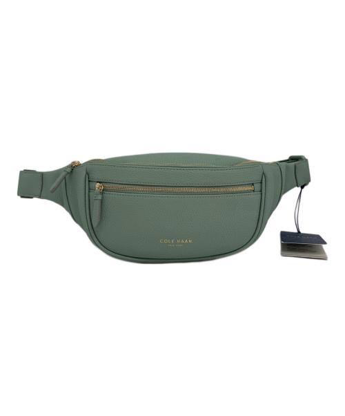 COLE HAAN（コールハーン）COLE HAAN (コールハーン) MACKENNA LTH BLT BAG グリーン 未使用品の古着・服飾アイテム