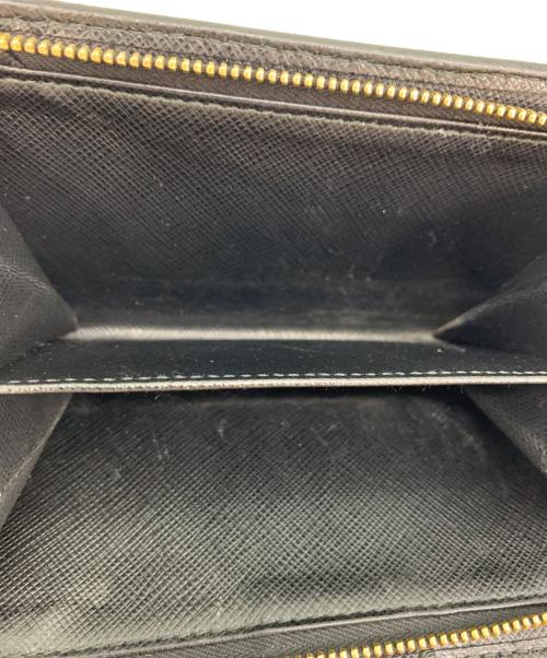 PRADA（プラダ）PRADA (プラダ) トライアングルロゴ財布 ブラックの古着・服飾アイテム