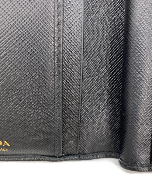 PRADA（プラダ）PRADA (プラダ) トライアングルロゴ財布 ブラックの古着・服飾アイテム