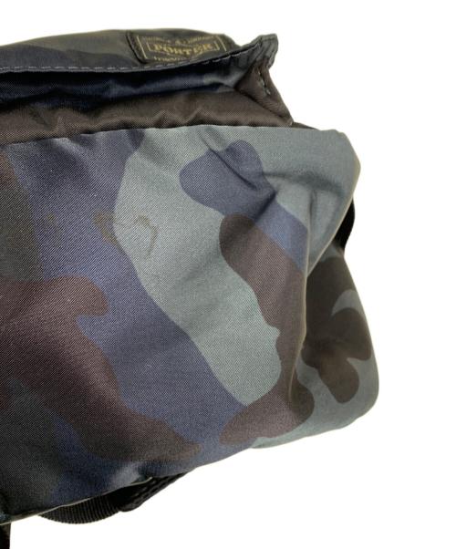 PORTER（ポーター）PORTER (ポーター) TANKER 30th ANNIVERSARY MODEL ウッドランドネイビー（ネイビー×ブルー）の古着・服飾アイテム