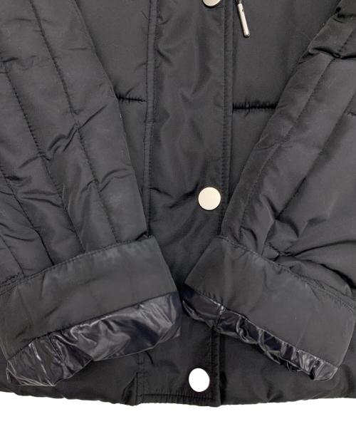 ARMANI EXCHANGE（アルマーニ エクスチェンジ）ARMANI EXCHANGE (アルマーニ エクスチェンジ) A|Xロゴ フーディパファージャケット ブラック サイズ:Sの古着・服飾アイテム