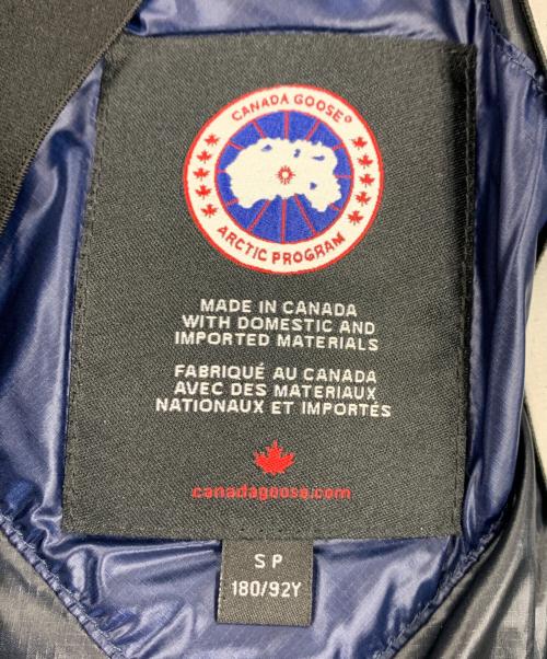 CANADA GOOSE（カナダグース）CANADA GOOSE (カナダグース) Crofton Puffer ネイビー サイズ:Sの古着・服飾アイテム