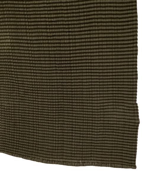 ISSEY MIYAKE（イッセイミヤケ）ISSEY MIYAKE (イッセイミヤケ) プリーツカットソー グリーン サイズ:Mの古着・服飾アイテム