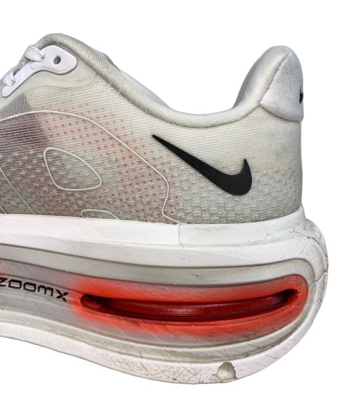 NIKE（ナイキ）NIKE (ナイキ) VOMERO PREMIUM ホワイト×レッド サイズ:27.5の古着・服飾アイテム