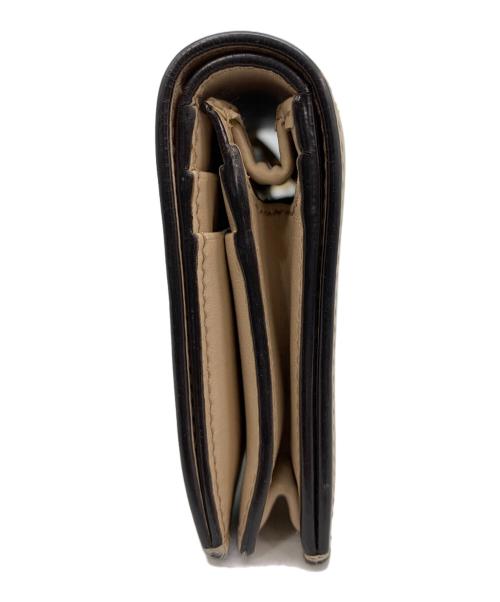 FENDI（フェンディ）FENDI (フェンディ) ロゴ型押しレザースモールウォレット  ナチュラルの古着・服飾アイテム