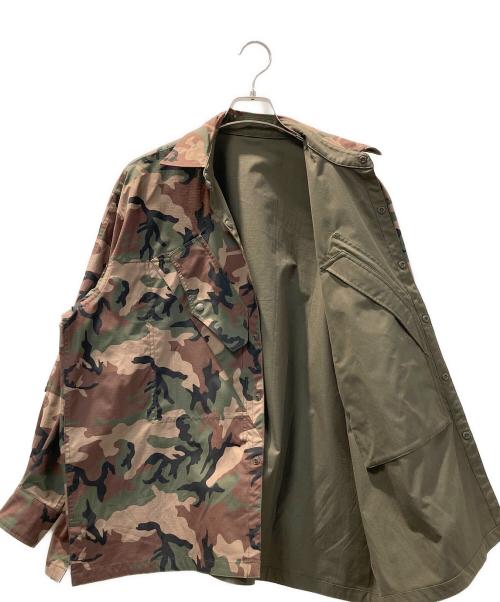 GLOBERIDE（グローブライド）GLOBERIDE (グローブライド) W's TECH REVERSIBLE PARAMARINE JACKET グリーン×ベージュ サイズ:Ｍの古着・服飾アイテム