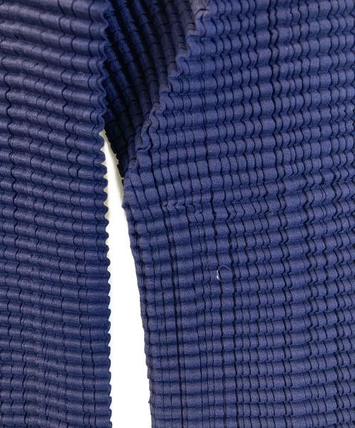ISSEY MIYAKE（イッセイミヤケ）ISSEY MIYAKE (イッセイミヤケ) プリーツシャツ ネイビー サイズ:2の古着・服飾アイテム