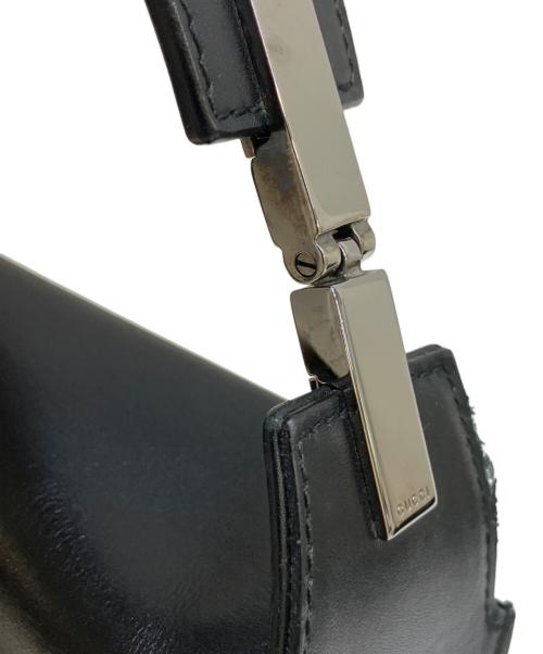 GUCCI（グッチ）GUCCI (グッチ) ショルダーバッグ ブラックの古着・服飾アイテム