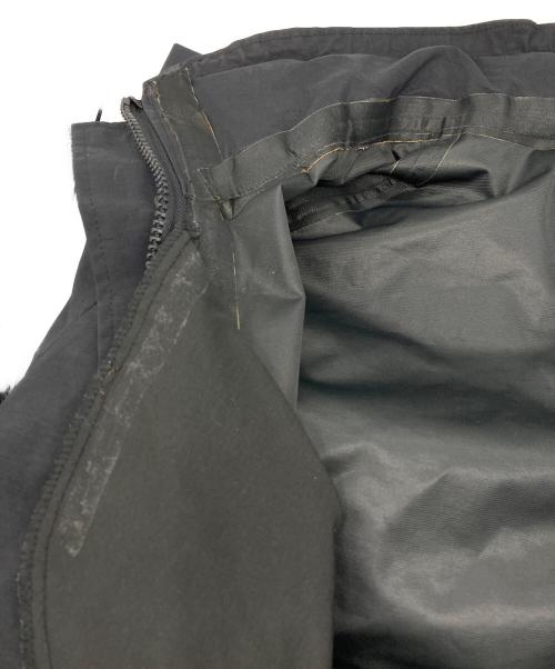 US ARMY（ユーエスアーミー）US ARMY (ユーエスアーミー) ナイロンジャケット ブラック サイズ:Medium Regularの古着・服飾アイテム