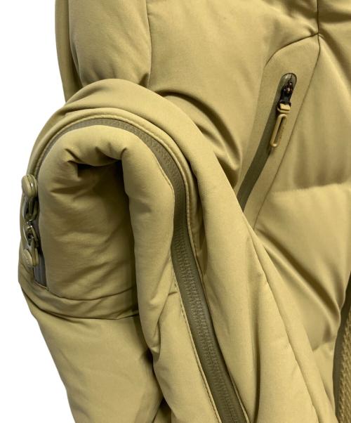 DESCENTE（デサント）DESCENTE (デサント) ダウンジャケット オリーブ サイズ:Sの古着・服飾アイテム