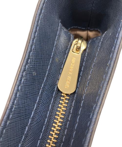 MICHAEL KORS（マイケル・コース）MICHAEL KORS (マイケル・コース) ショルダーバッグ ネイビーの古着・服飾アイテム