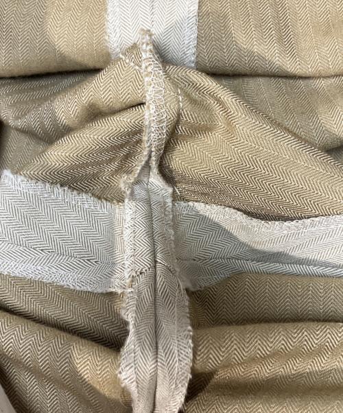 NEAT（ニート）NEAT (ニート) MIYUKI CLOTH タックパンツ ベージュ サイズ:48の古着・服飾アイテム