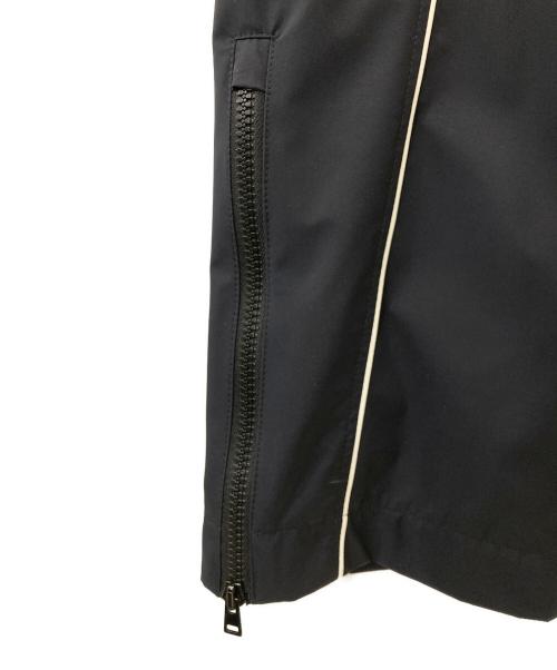 LACOSTE（ラコステ）LACOSTE (ラコステ) ナイロンパイピングトラックパンツ ブラック サイズ:Sの古着・服飾アイテム